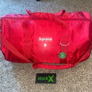 Supreme duffle bag ss19 willing to take offers never used